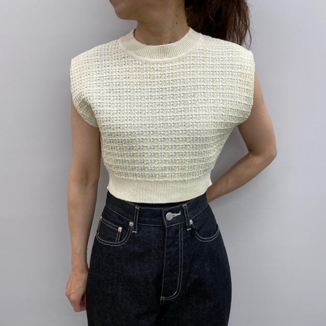 
                  
                    CROPPED TOP
                  
                