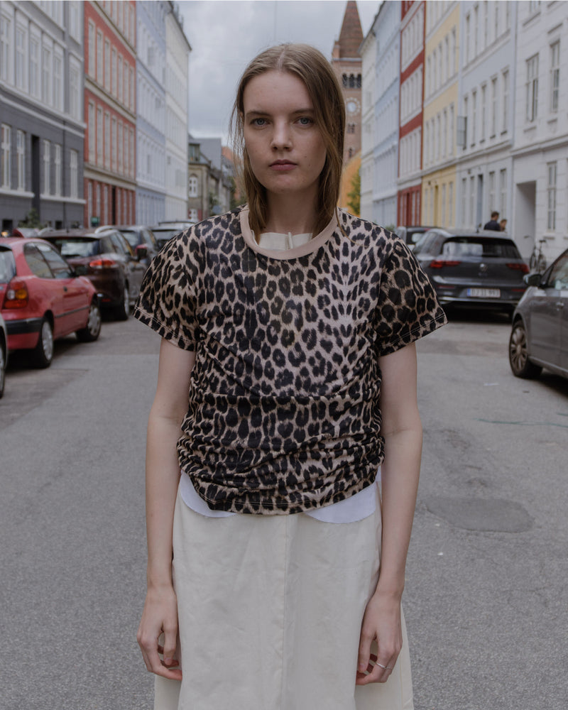 
                  
                    TEE SHIRT-LEOPARD
                  
                