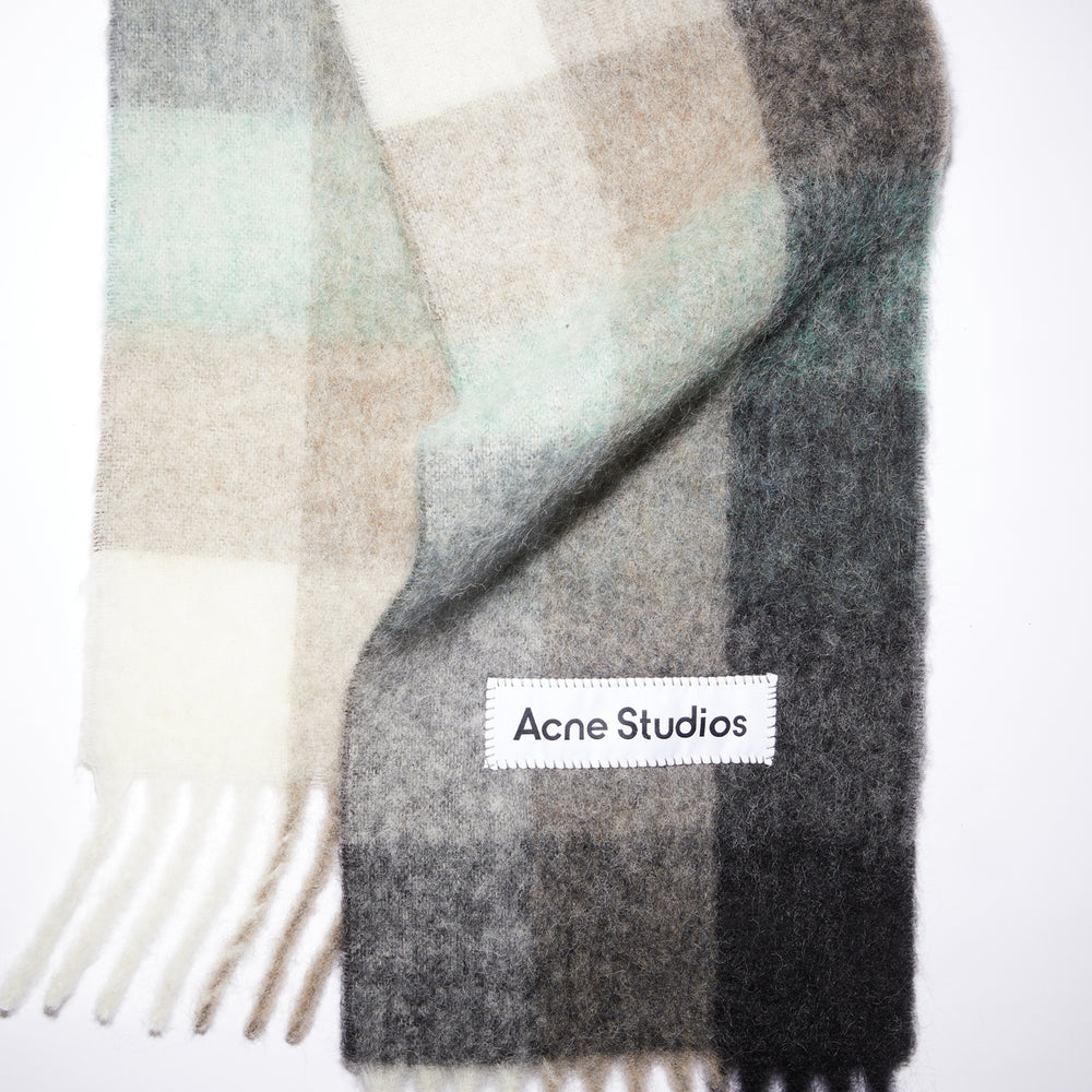 
                  
                    MOHAIR CHECK SCARF
                  
                