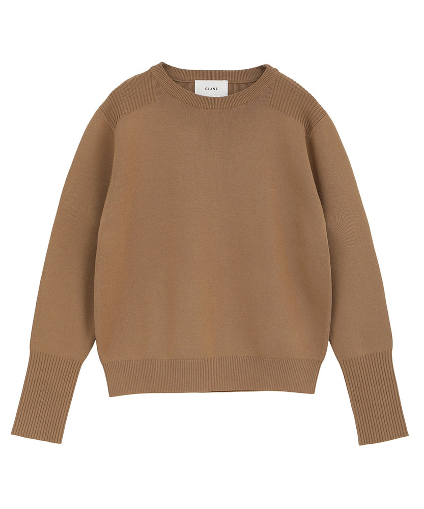 
                  
                    BASIC COMPACT KNIT TOPS
                  
                